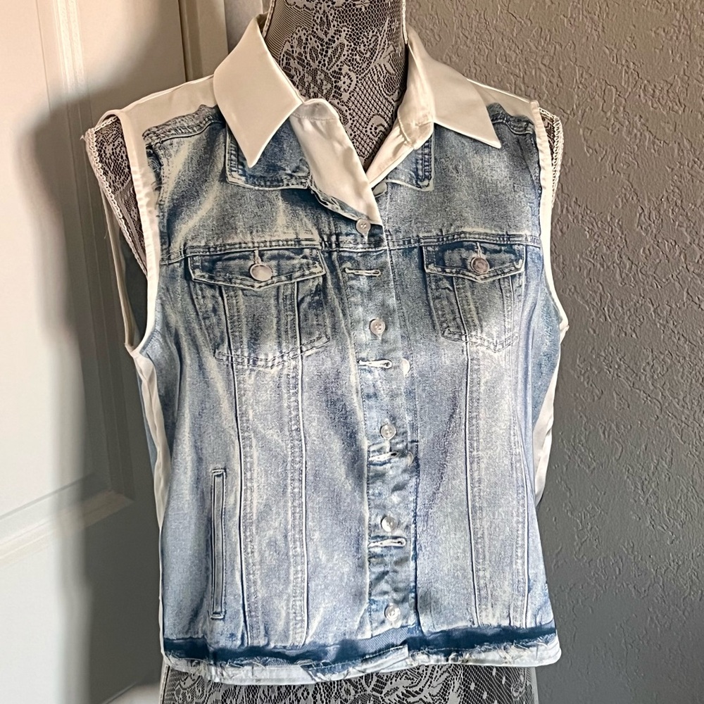 Zara Sleeveless Faux Denim Vest Button-Up